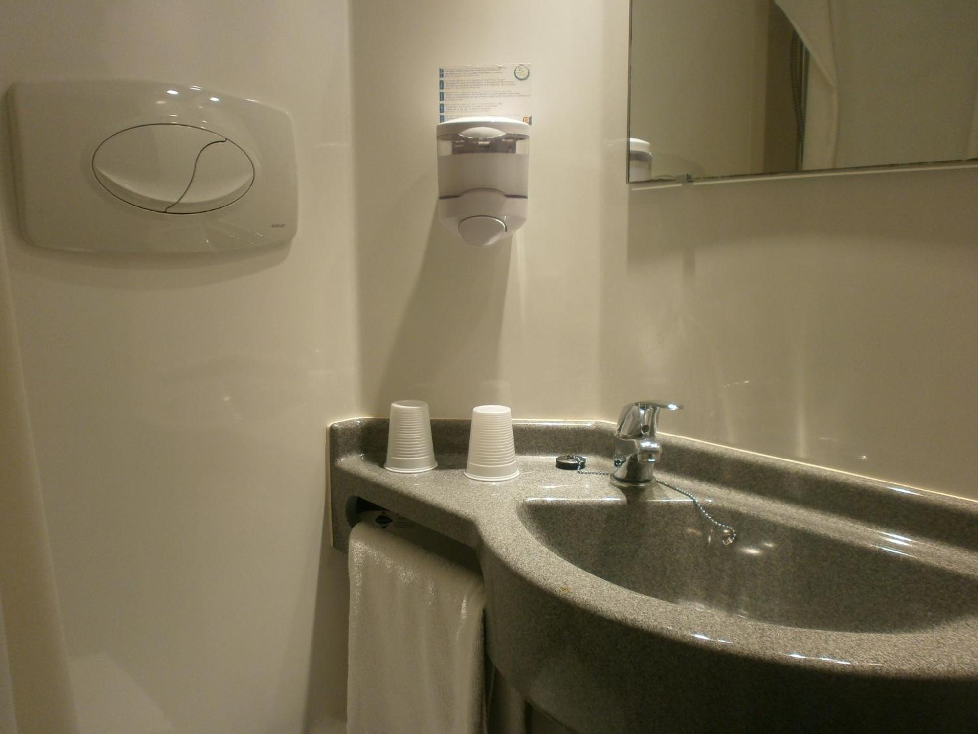 Hotel Parc Azur - Toulon Ollioules Room photo